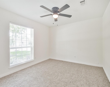 9719 Halkirk Street - Photo Thumbnail 23