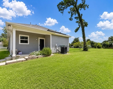 6606 E Crosstimbers Street - Photo Thumbnail 2