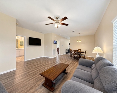 6606 E Crosstimbers Street - Photo Thumbnail 3