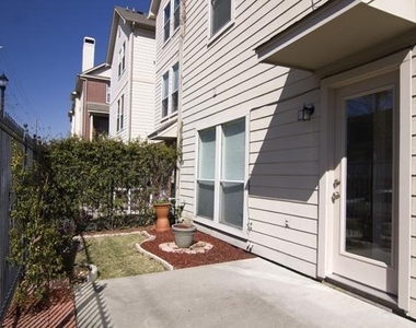 2256 La Branch Street - Photo Thumbnail 29