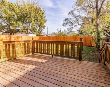 1814 Marion Street - Photo Thumbnail 8