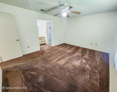 821 Hawaii Avenue Nw - Photo Thumbnail 14
