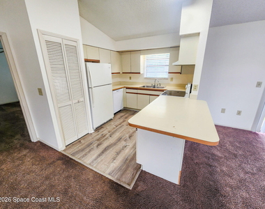 821 Hawaii Avenue Nw - Photo Thumbnail 5