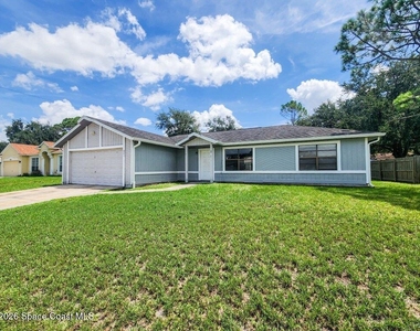 821 Hawaii Avenue Nw - Photo Thumbnail 7