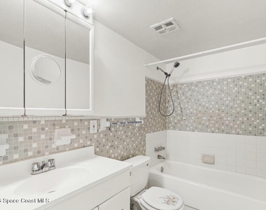 230 Columbia Drive - Photo Thumbnail 7