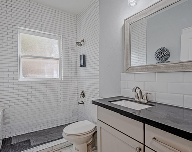 2422 Truxillo Street - Photo Thumbnail 20