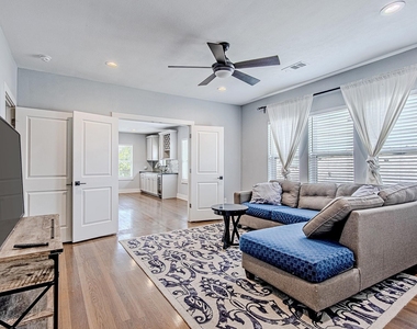 2422 Truxillo Street - Photo Thumbnail 25