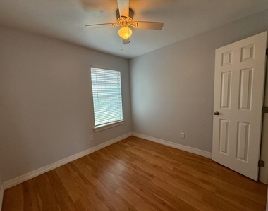 16835 Libson Falls Drive - Photo Thumbnail 10