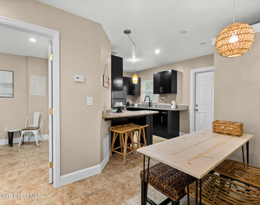 1672 Pineapple Avenue - Photo Thumbnail 3