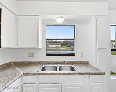 1780 Convair Street Se - Photo Thumbnail 3