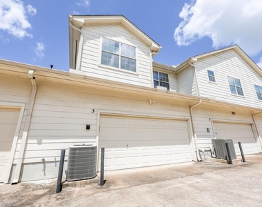 2865 Westhollow Drive - Photo Thumbnail 1