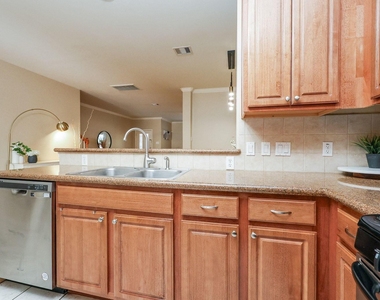 2865 Westhollow Drive - Photo Thumbnail 8