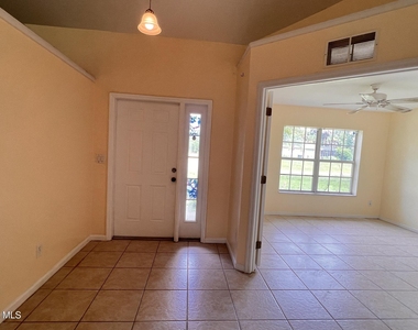 2681 Madden Avenue Sw - Photo Thumbnail 2