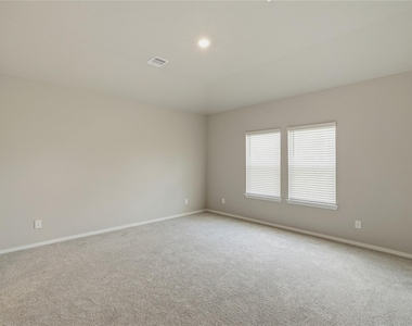 419 Gram Hill Drive - Photo Thumbnail 5