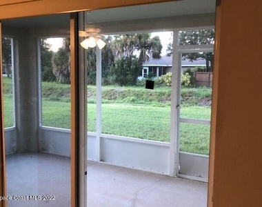 1279 Macon Drive - Photo Thumbnail 8