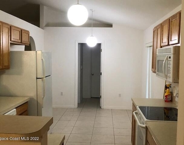 1279 Macon Drive - Photo Thumbnail 2