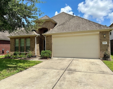 25323 Lisburn Drive - Photo Thumbnail 2