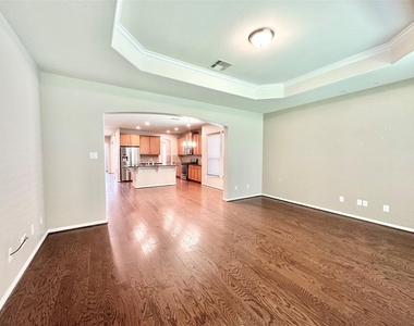 25323 Lisburn Drive - Photo Thumbnail 13