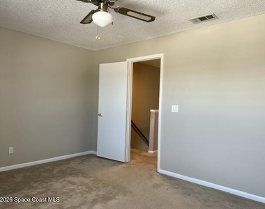 1514 Manor Drive Ne - Photo Thumbnail 13