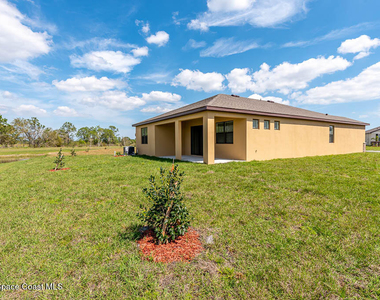 1863 Farmhouse Road Se - Photo Thumbnail 5