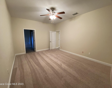 6124 Serene Place - Photo Thumbnail 10