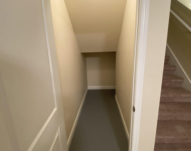 6124 Serene Place - Photo Thumbnail 9