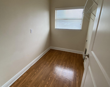 6124 Serene Place - Photo Thumbnail 20