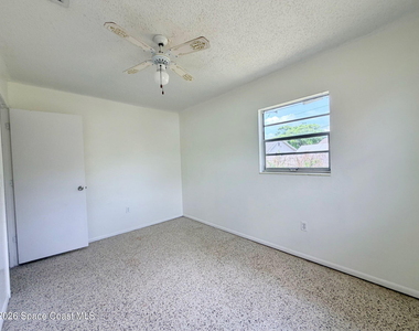 1590 S Deleon Avenue - Photo Thumbnail 10