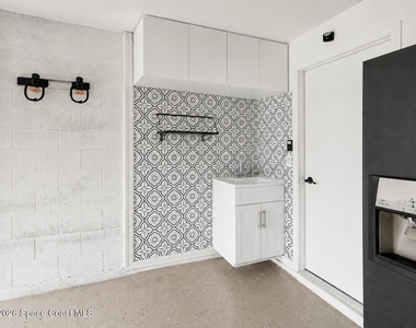 781 Glen Abbey Way - Photo Thumbnail 31