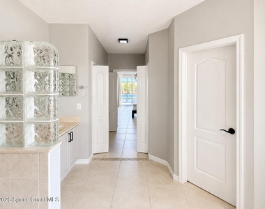 781 Glen Abbey Way - Photo Thumbnail 19