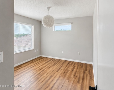 781 Glen Abbey Way - Photo Thumbnail 25
