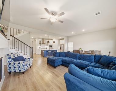 21419 Waldenburg Place - Photo Thumbnail 4