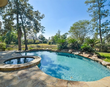 8114 Hideaway Lake Circle - Photo Thumbnail 39