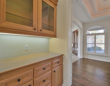 8114 Hideaway Lake Circle - Photo Thumbnail 13