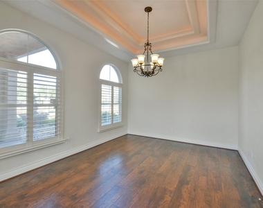 8114 Hideaway Lake Circle - Photo Thumbnail 14
