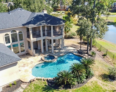 8114 Hideaway Lake Circle - Photo Thumbnail 47