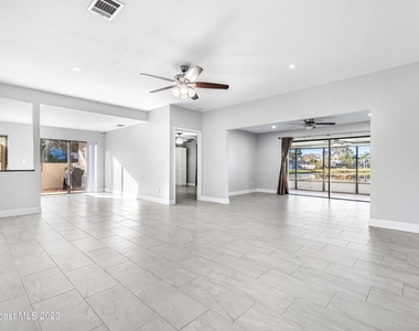 1080 Park Ridge Place - Photo Thumbnail 11