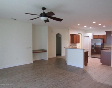 1741 Bridgeport Circle - Photo Thumbnail 15