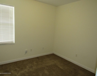 1741 Bridgeport Circle - Photo Thumbnail 26