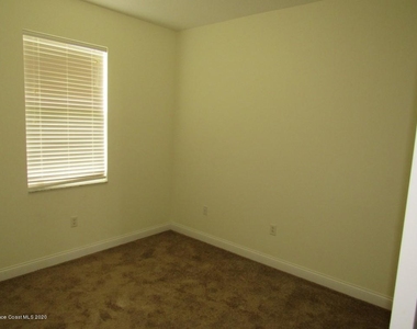1741 Bridgeport Circle - Photo Thumbnail 27