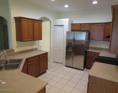 1741 Bridgeport Circle - Photo Thumbnail 19