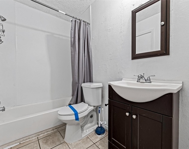 4632 Greenwood Drive - Photo Thumbnail 18