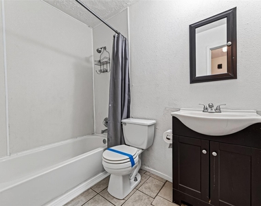 4632 Greenwood Drive - Photo Thumbnail 13