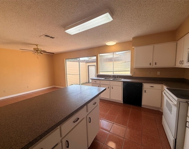 7170 S Dairy Ashford Road - Photo Thumbnail 6
