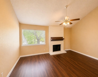 7170 S Dairy Ashford Road - Photo Thumbnail 7