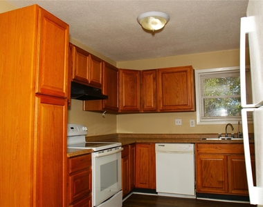 520 Mckee Street - Photo Thumbnail 5