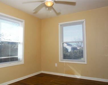 520 Mckee Street - Photo Thumbnail 10