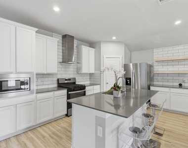 12914 Wempe Way - Photo Thumbnail 7