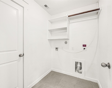 3021 Quarry Springs Drive - Photo Thumbnail 14