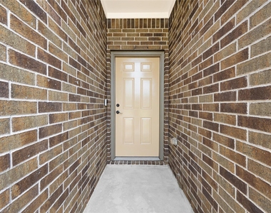 3021 Quarry Springs Drive - Photo Thumbnail 2